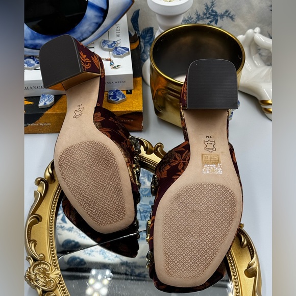 🆕 TORY BURCH 🧿NWOT Martine Jacquard Mid-Heel Slide, Burgundy Black Diamond Sz7 - Picture 16 of 16